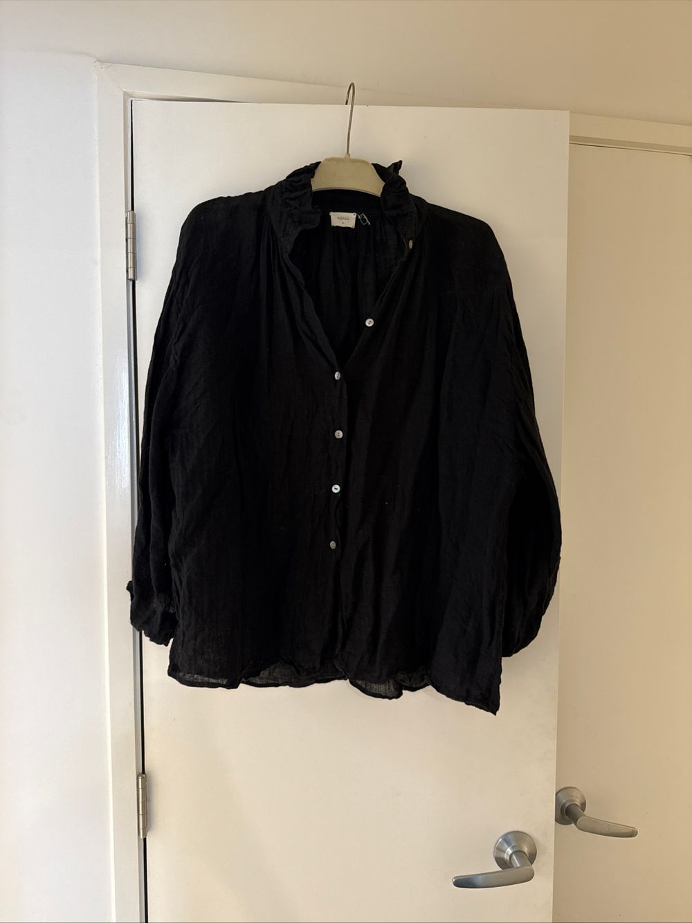 Mahsa Black Shirt