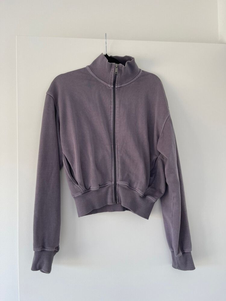 Mid Crop Zip Jumper