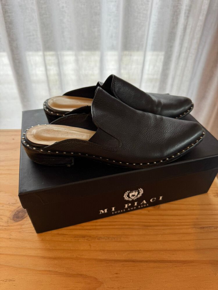 Mi Piaci Flat Mule