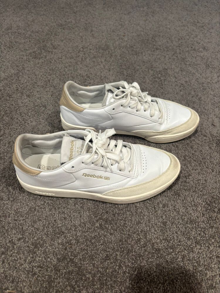 Reebok Sneakers