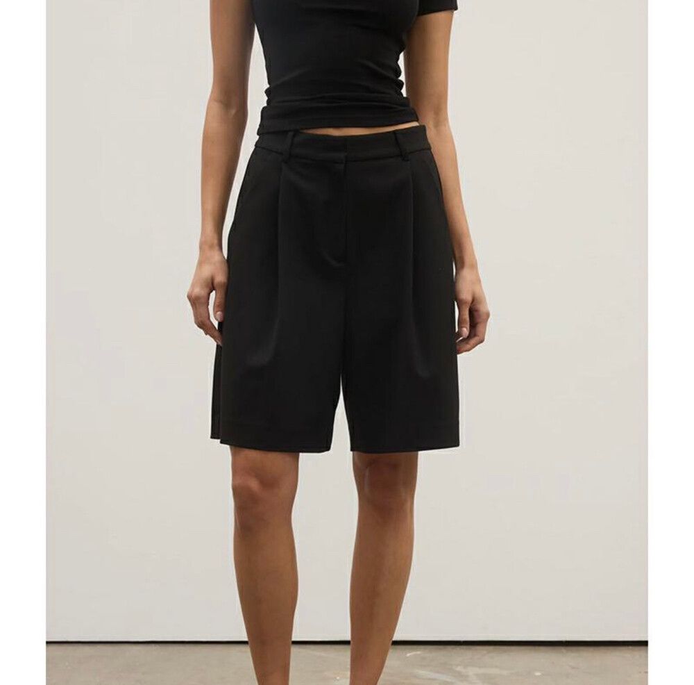 Zulu & Zephyr Black Pleated Shorts