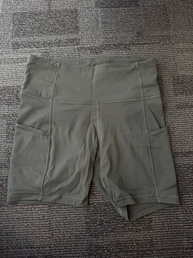 Lululemon fast and free 6 inch bike short
