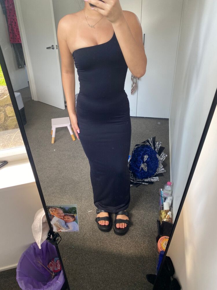 Glassons - Glassons one shoulder maxi dress on Designer Wardrobe