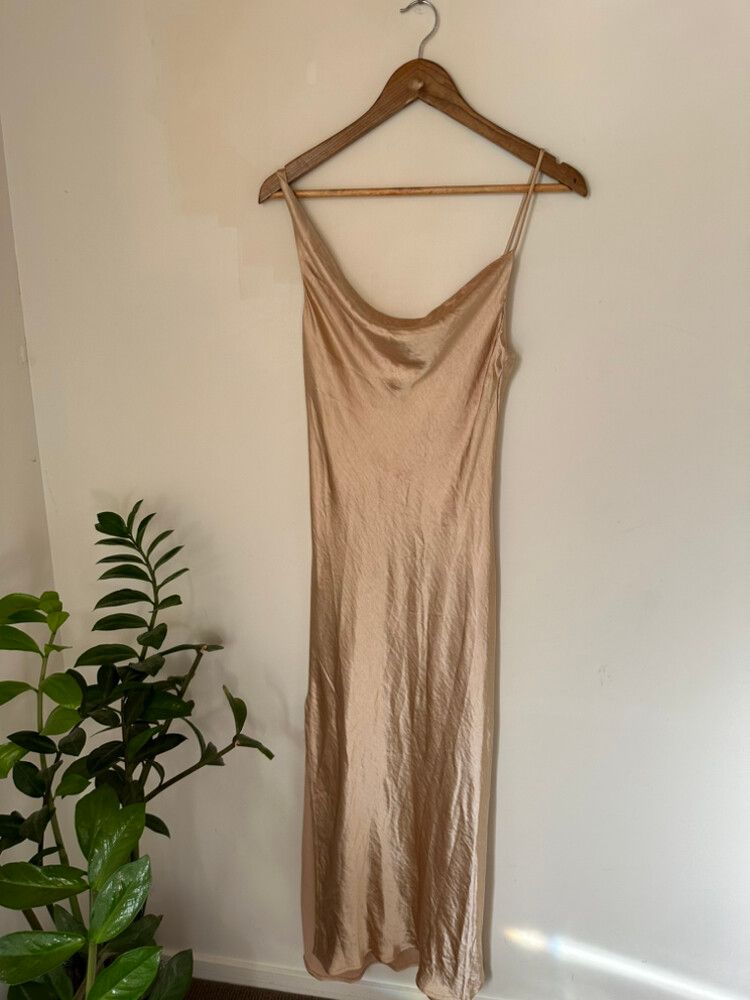 sachin and babi light blue dress Bebe Dress Womens Large Champagne Satin Cowl Neck Ruched Slip Midi Evening
