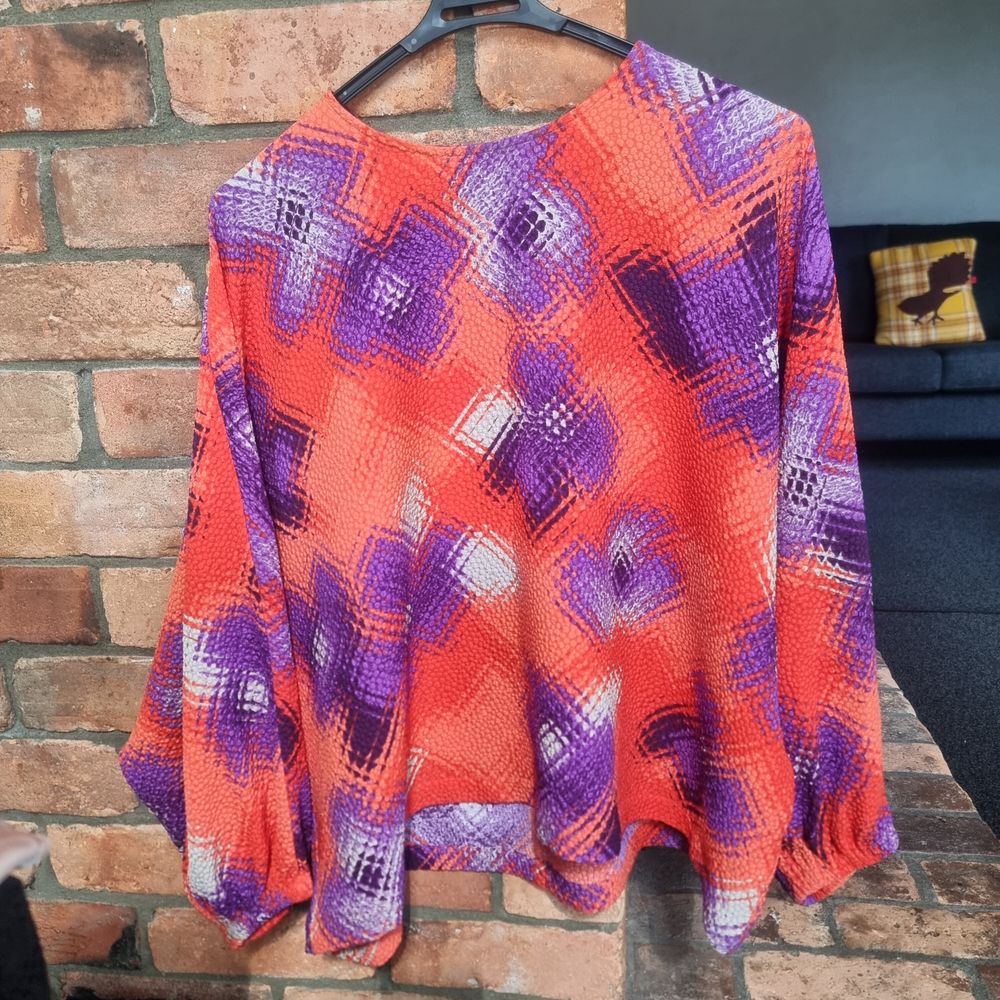Essentiel Antwerp Orange Purple Top