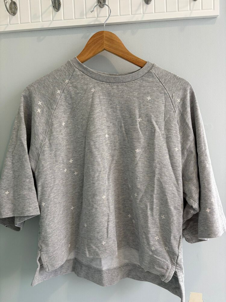 Grey Cross Mid Sleve Jumper
