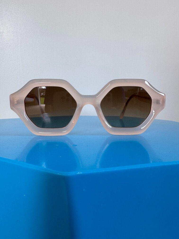 Bailey Nelson Pink seidler sunglasses