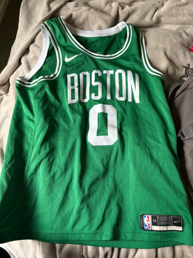 Basketball top