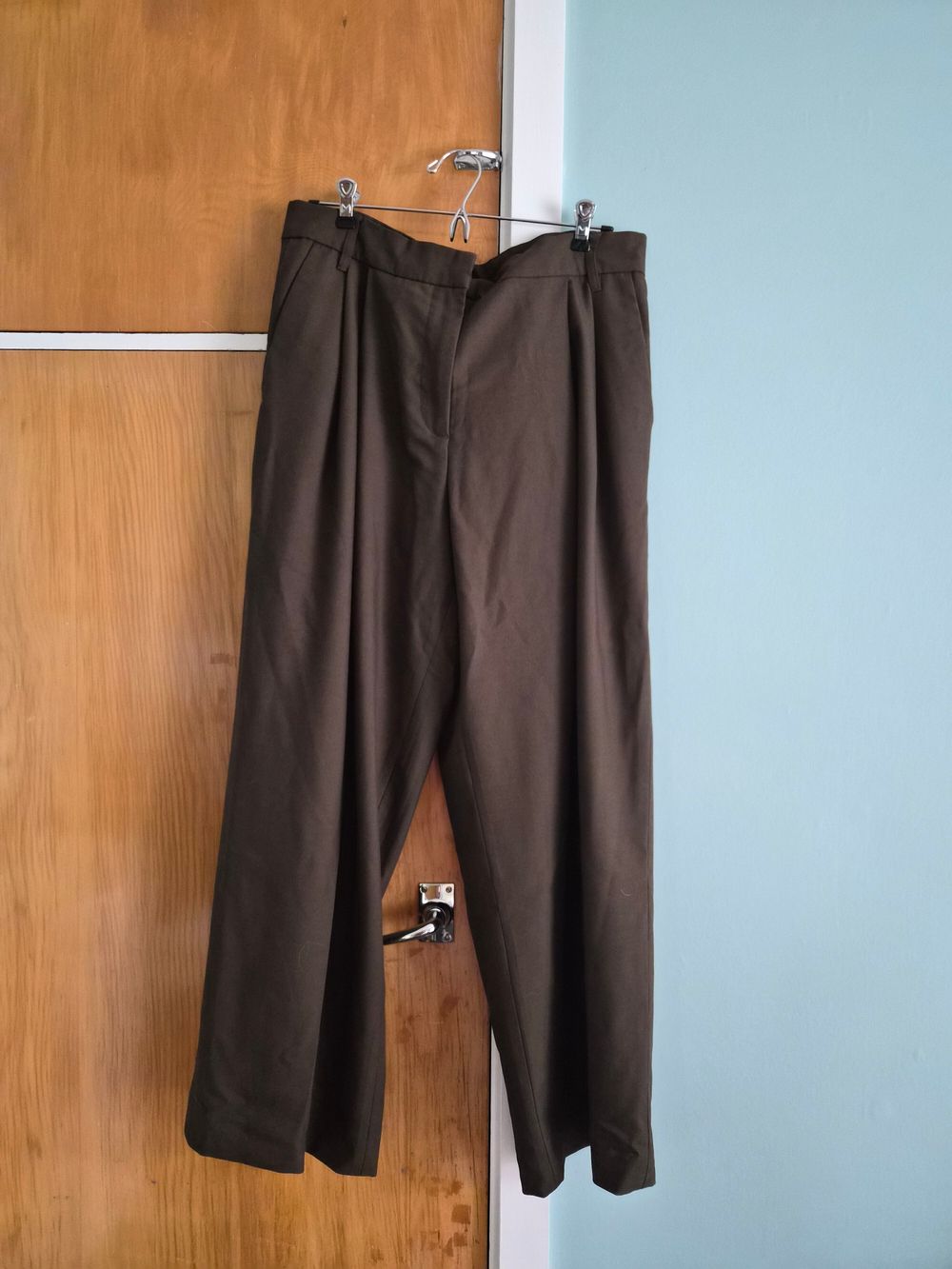 THRILLS Brown Pleated Pants