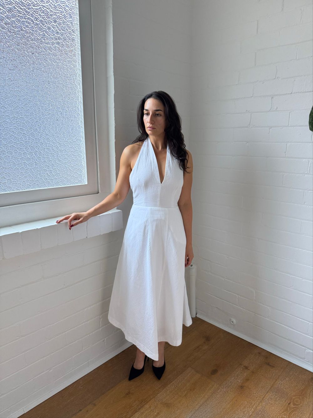 Viktoria & Woods White Halter Backless Fit & Flare Midi Dress size 0/6