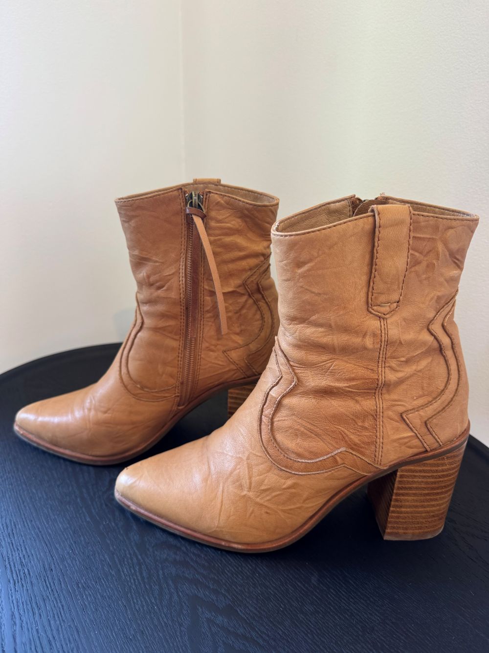 Jo Mercer Tan Leather Cowboy Style Boots