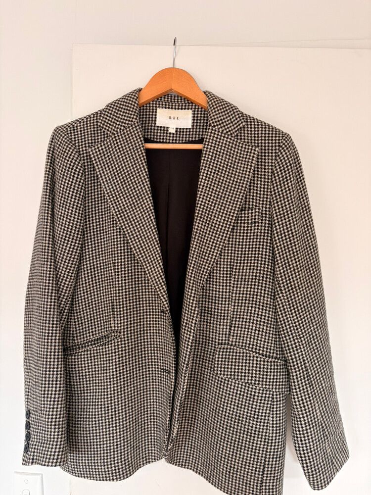 MAX Black and White Houndstooth Blazer