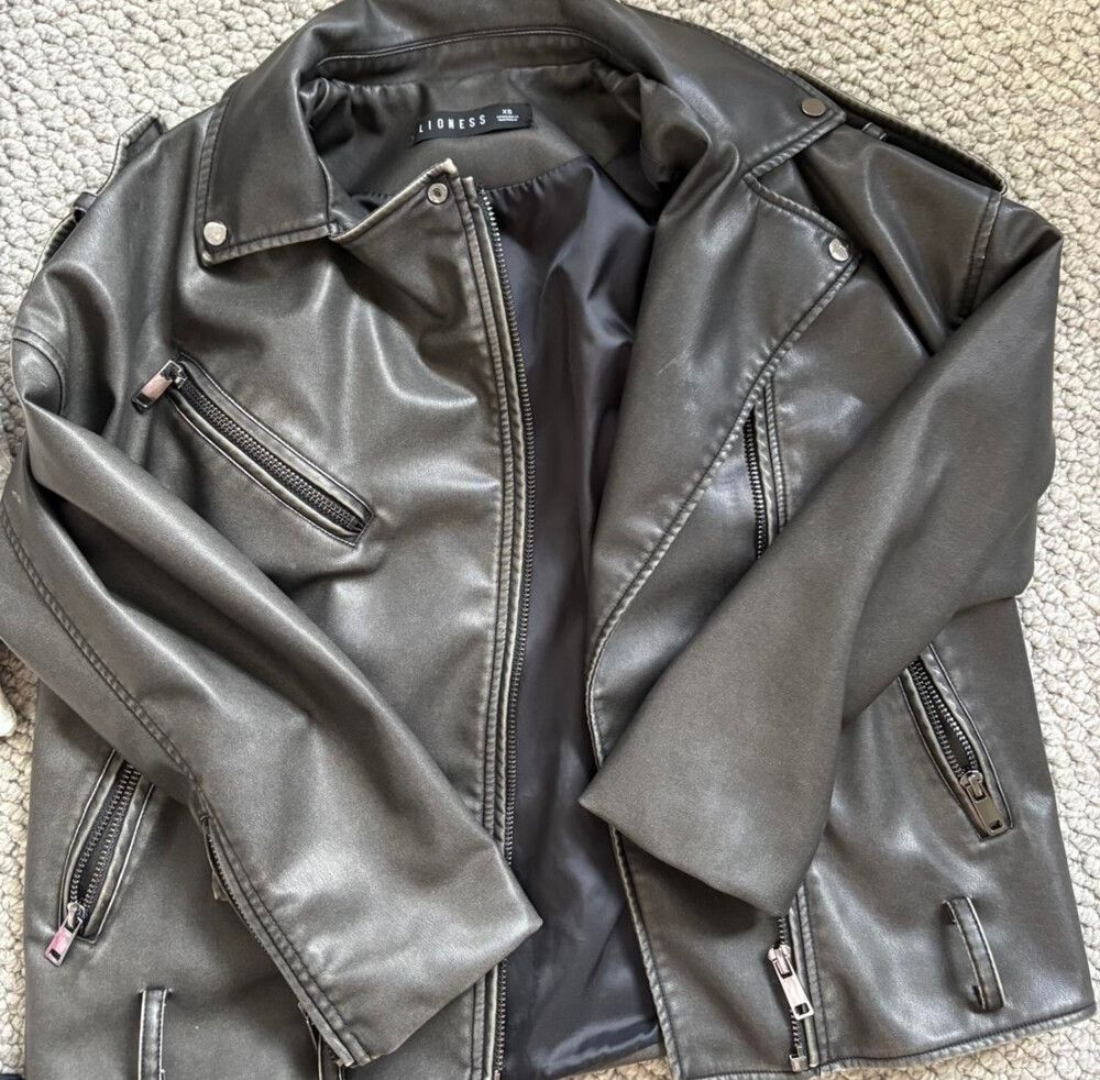 Lioness leather Jacket