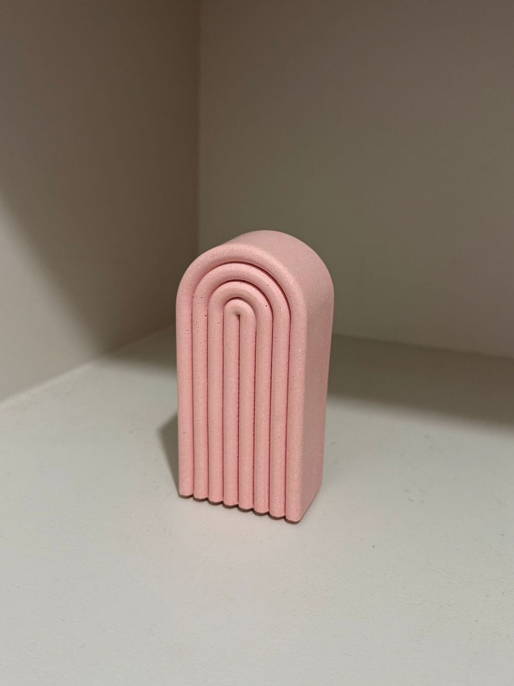 Bookend / Bookshelf Decoration