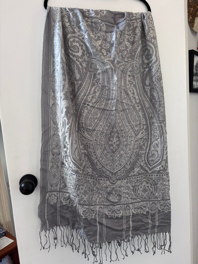 Pashmina style scarf