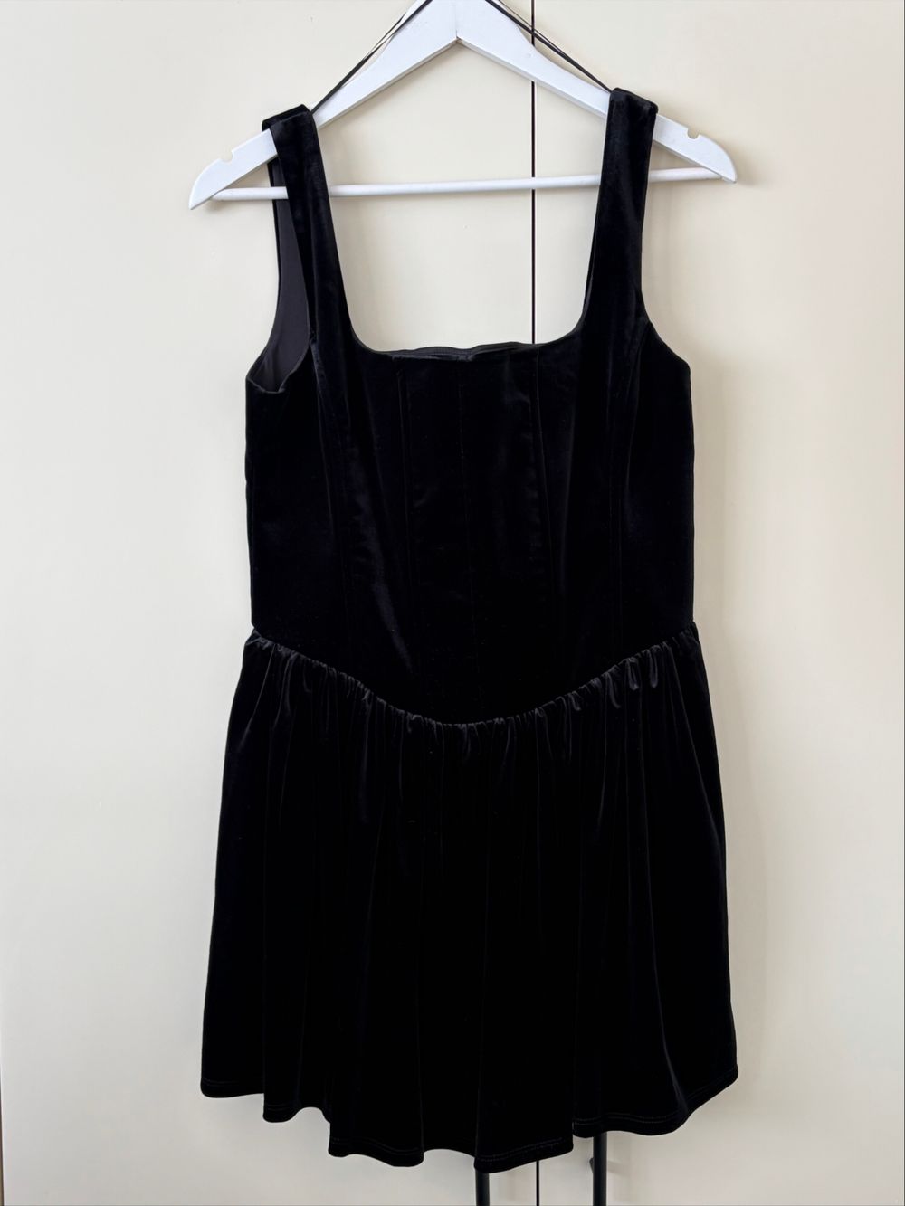 zara black velvet mini dress ZARA Black Velvet Mini Dress