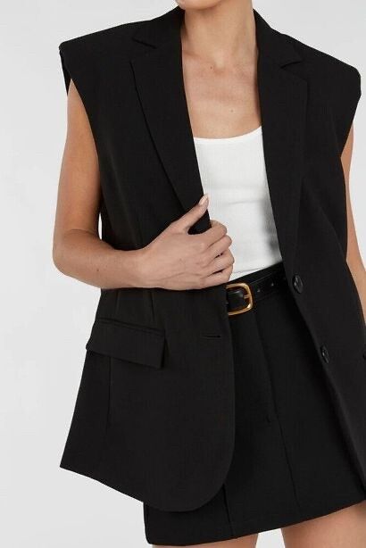Superb Dissh Australia Black Sleeveless ‘Rowan’ Blazer Vest $250