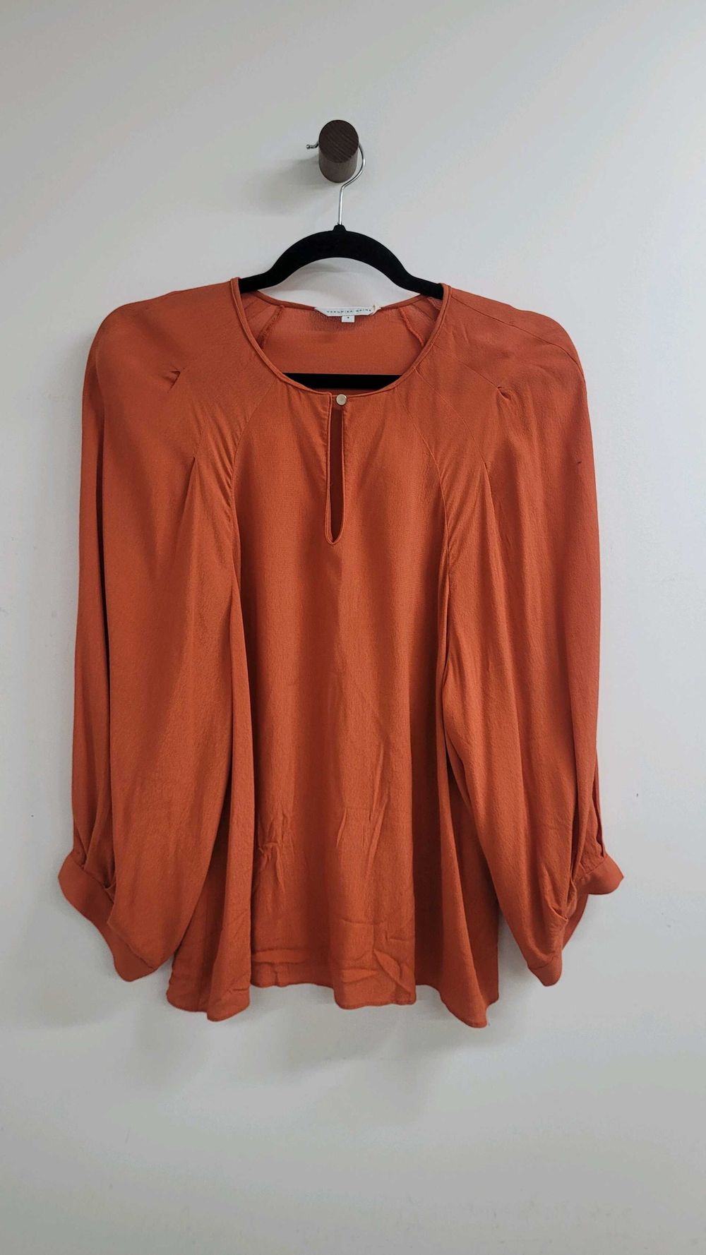 Veronika Maine rust top