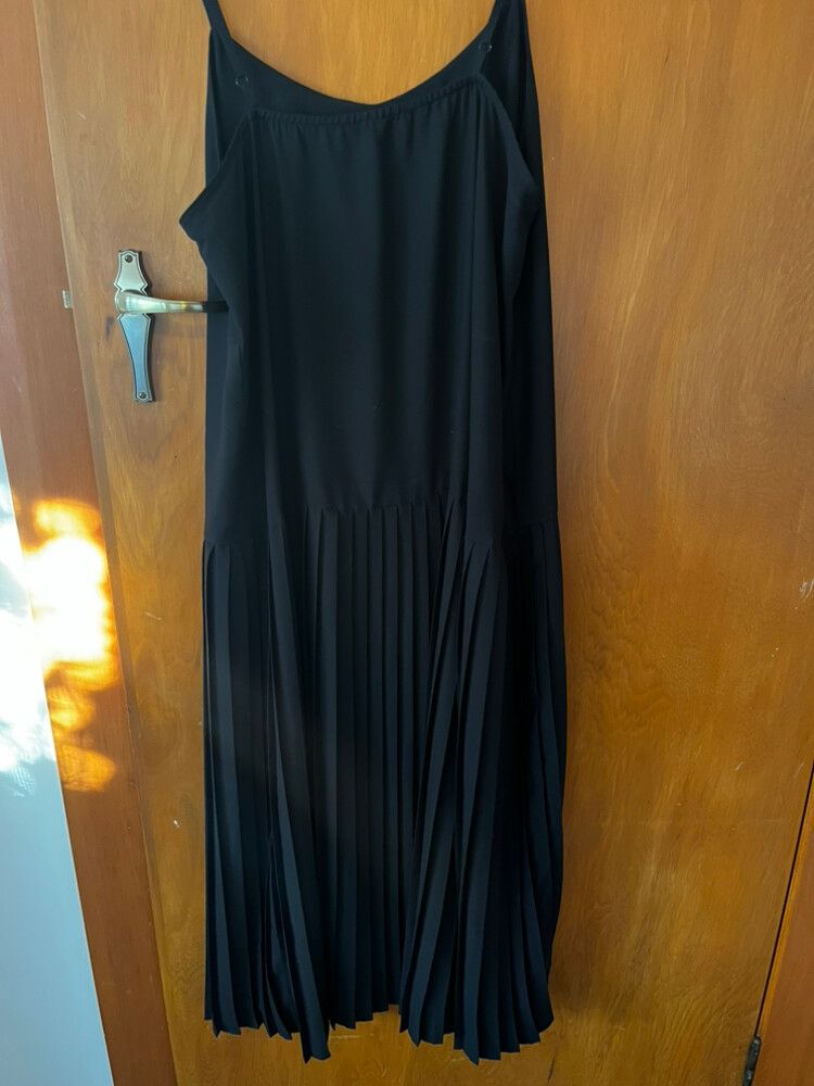 Trelise Cooper “She’s so Crepey” dress L