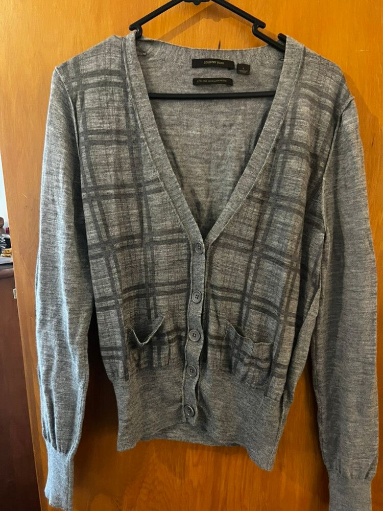 Country Road merino cardigan L
