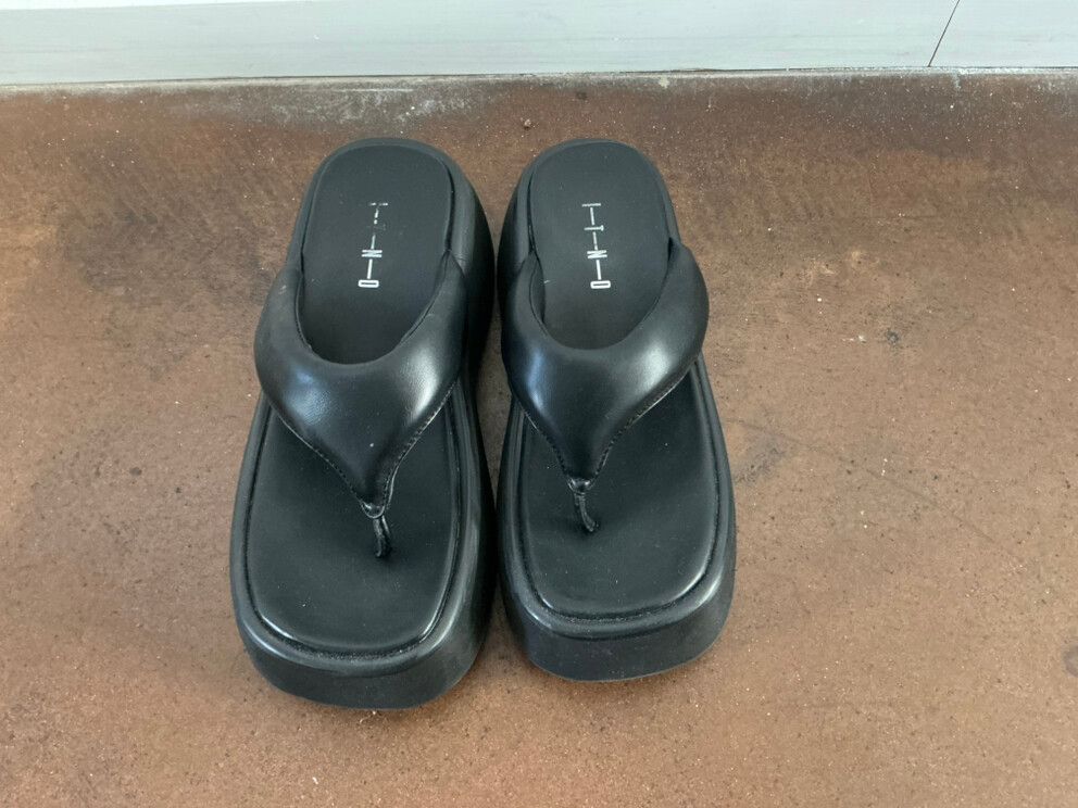 Black Platform Jandals