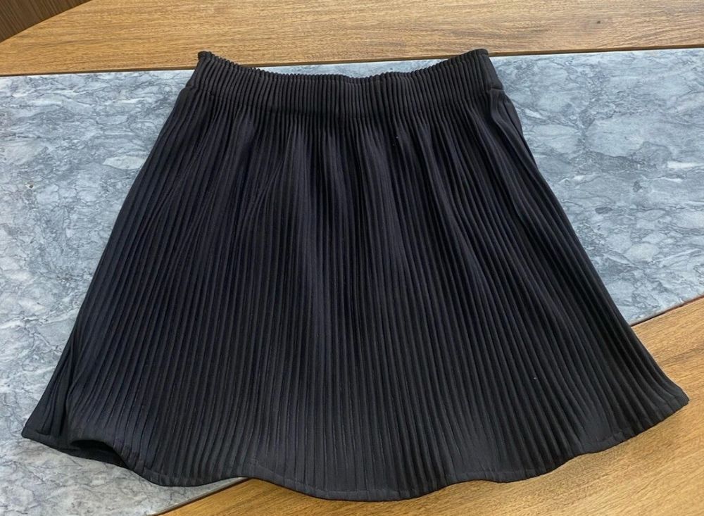 ALPHA60 Black pleated mini skirt size small/medium plisse skater designer preppy