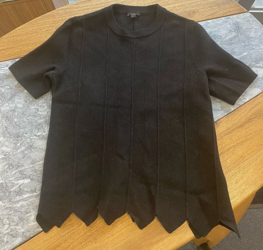 COS Black Wool Ribbed Tshirt Size Large Casual Winter Preppy Designer