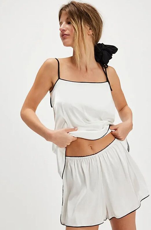 KAT THE LABEL Piper Short Ivory Size Medium BNWT Silky Cute Loungewear Romantic