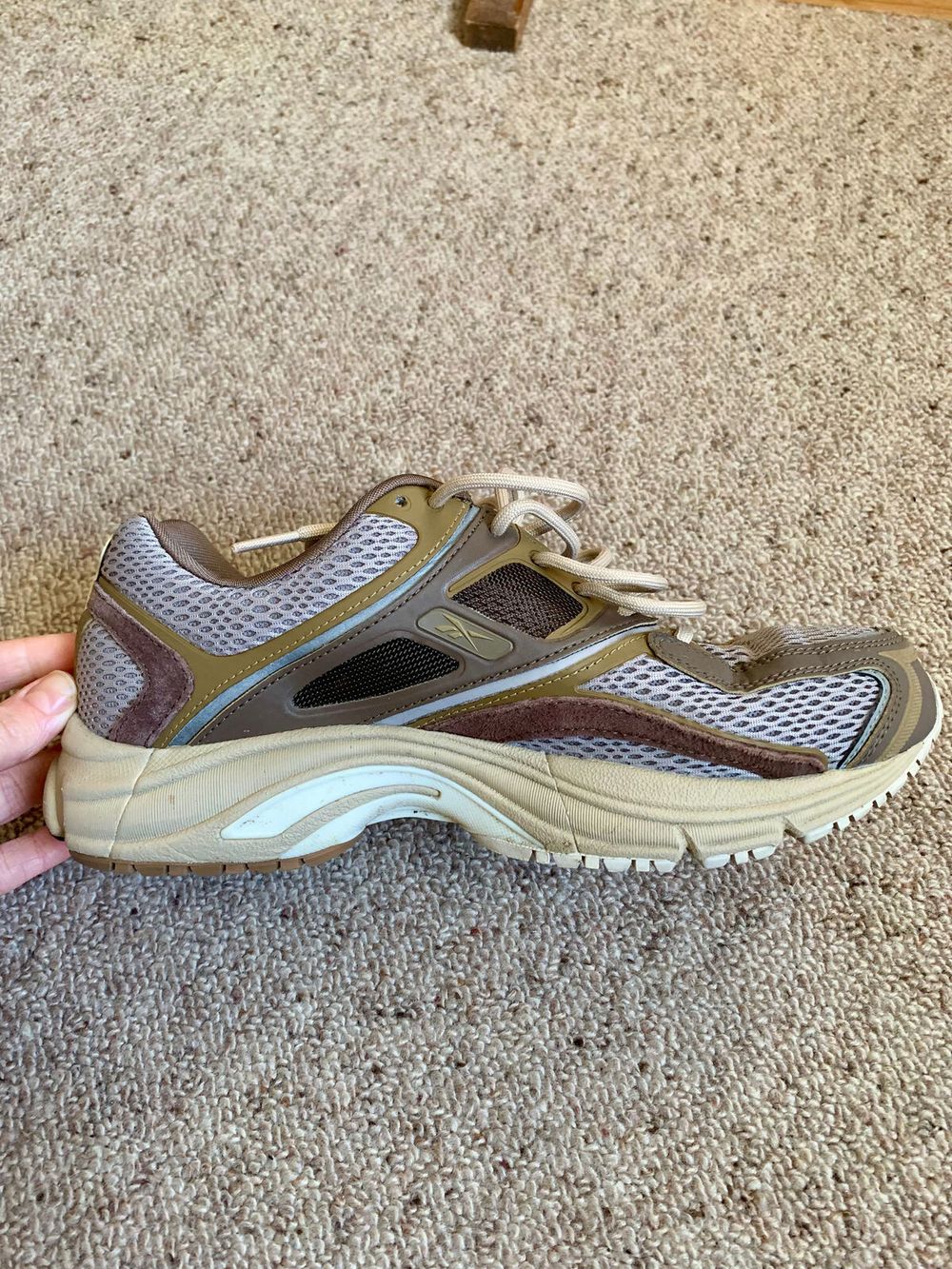 Near-new mauve Reebok sneakers