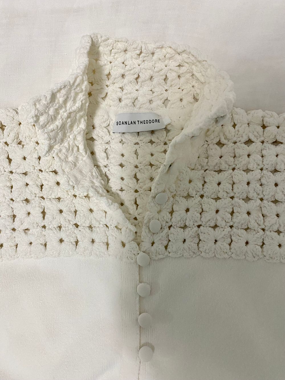 Scanlan Theodore - NEW Scanlan Theodore Crepe Knit Daisy Top on Designer  Wardrobe