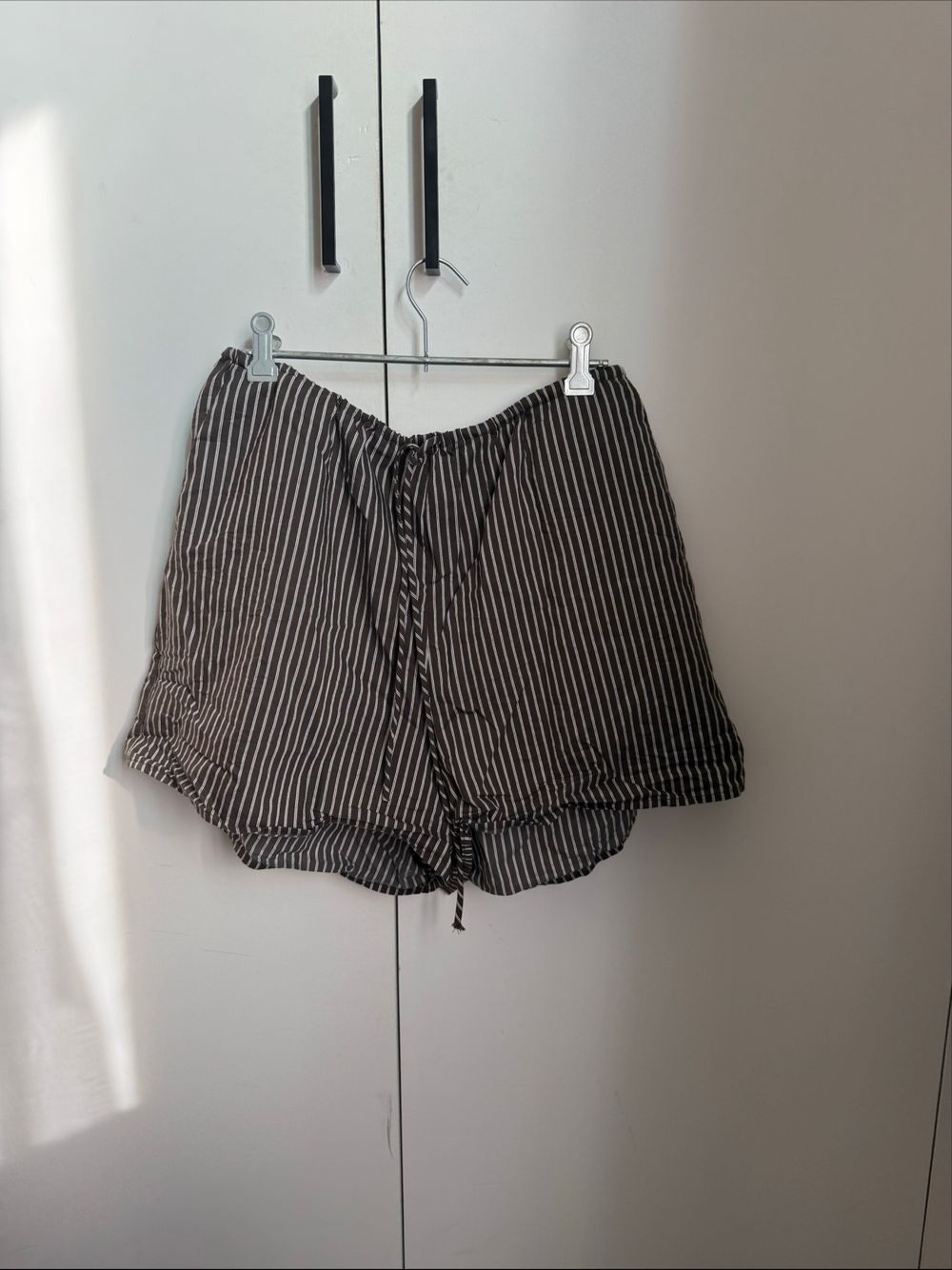 DISSH Palma  bitter silk blend choc shorts