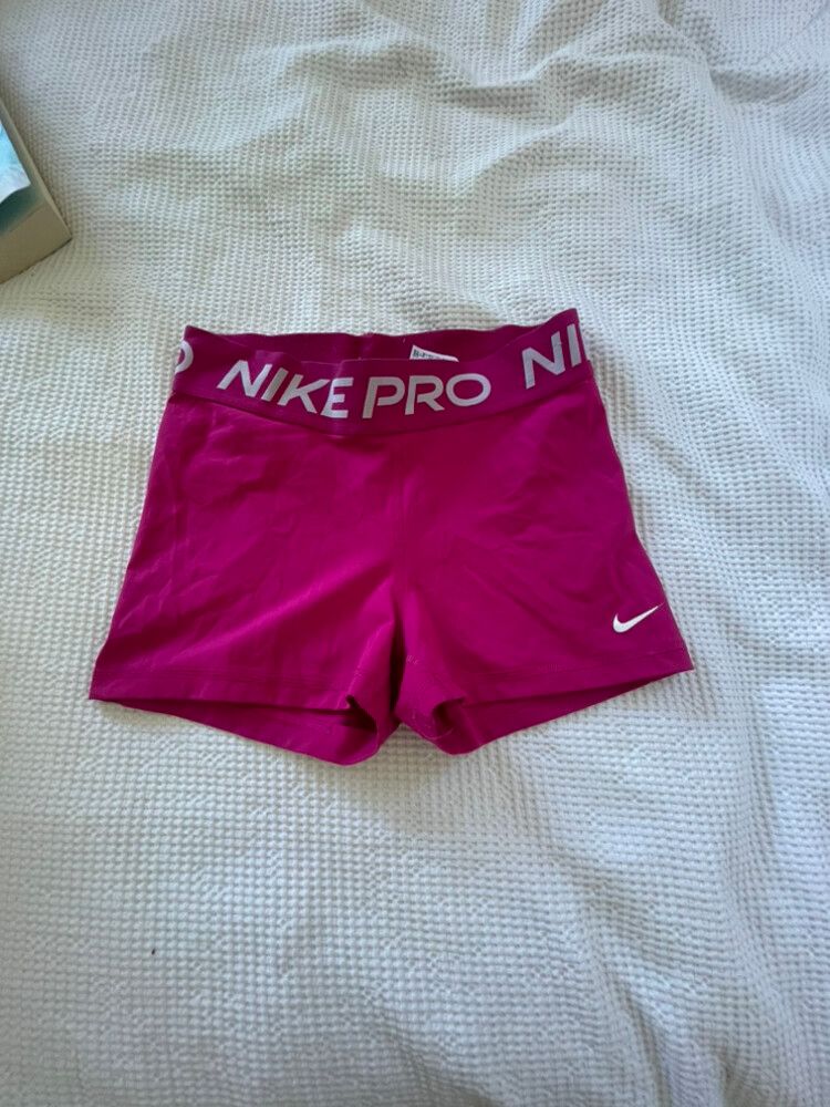 hot pink nike biker shorts