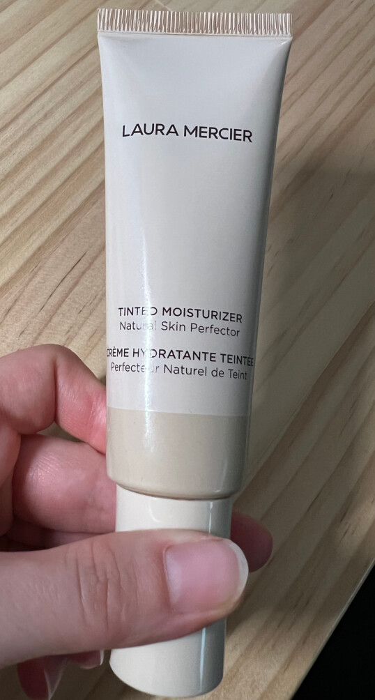Laura Mercier Tinted Moisturiser OW1 Pearl