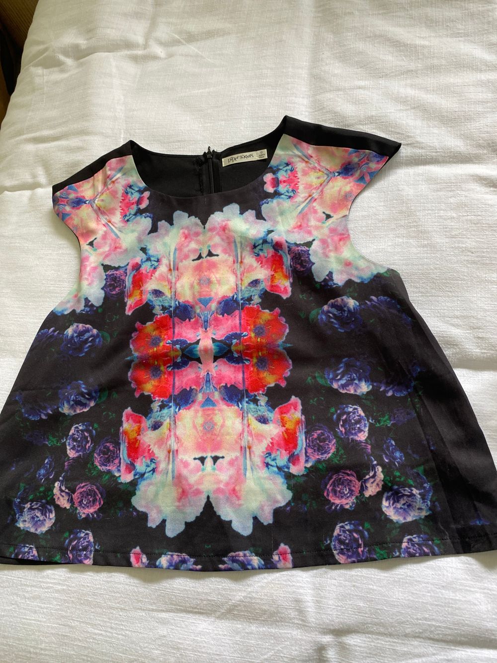 Paper Scissors Black Floral Graphic Top