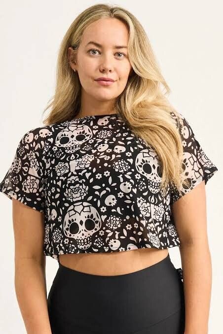 Net Cropped Tee - Haunt It Flaunt It
