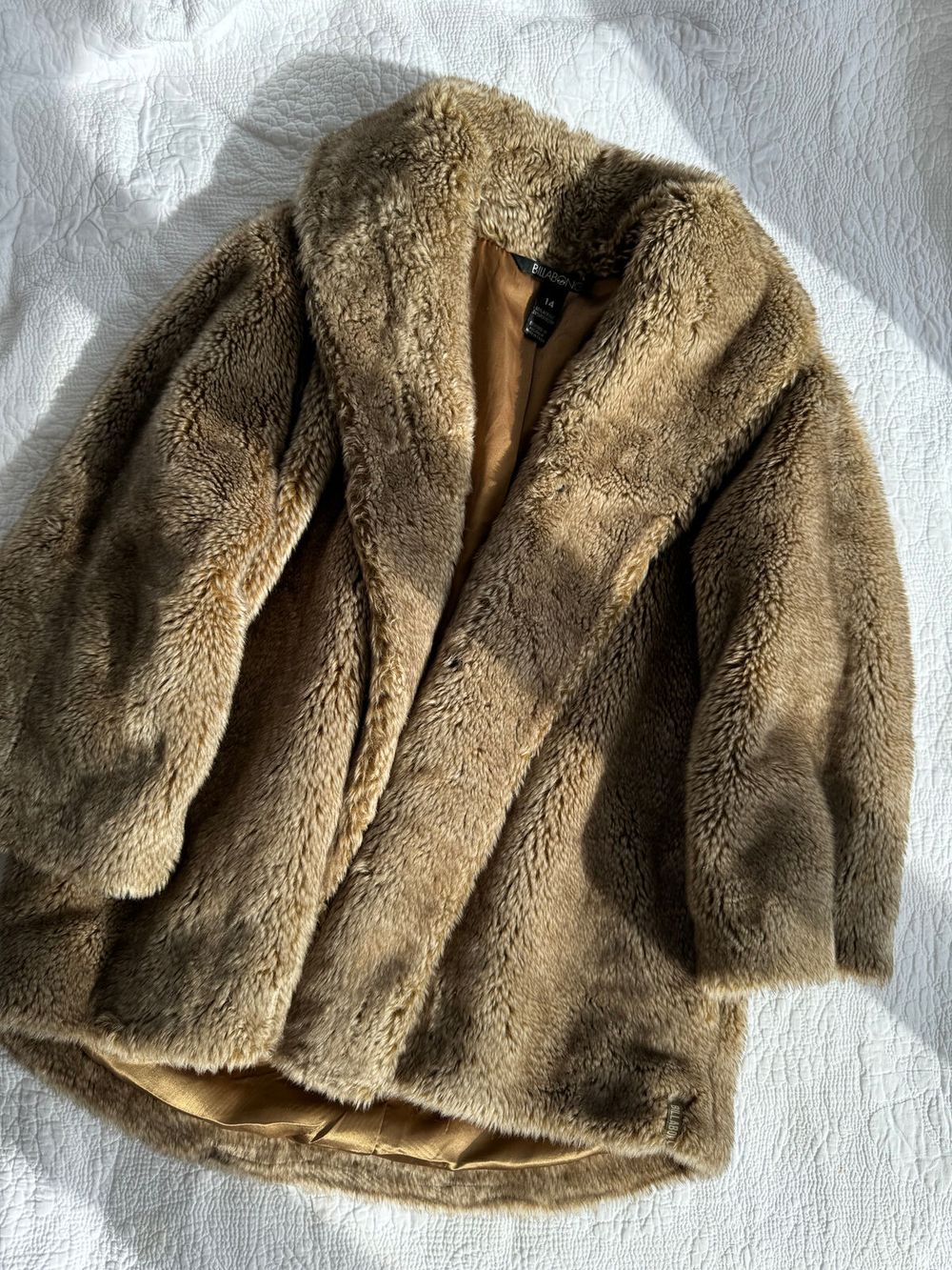FAUX Fur Coat (Acrylic)