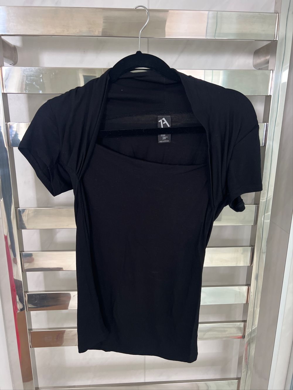 basic black top