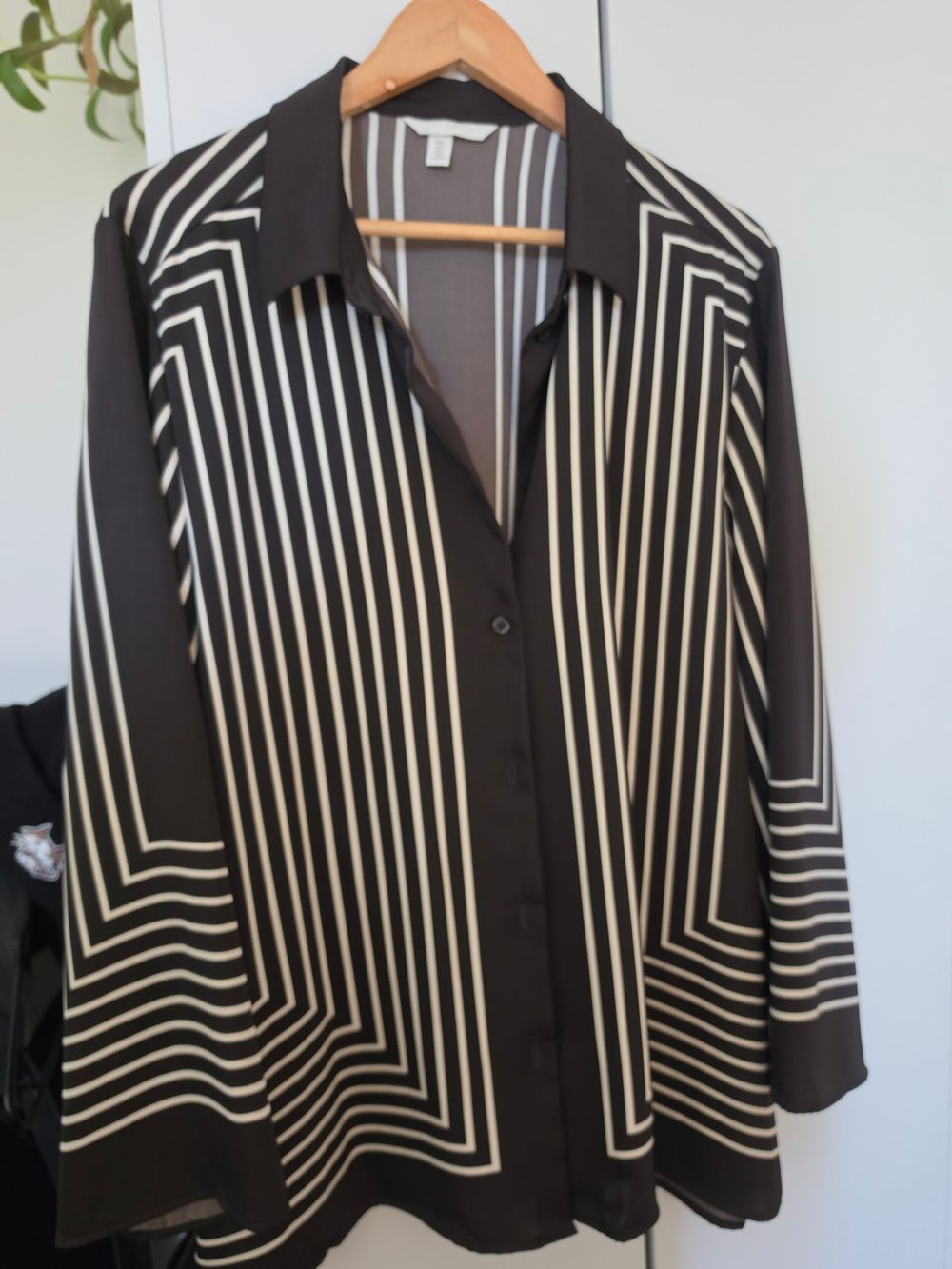H&M Black Striped Shirt
