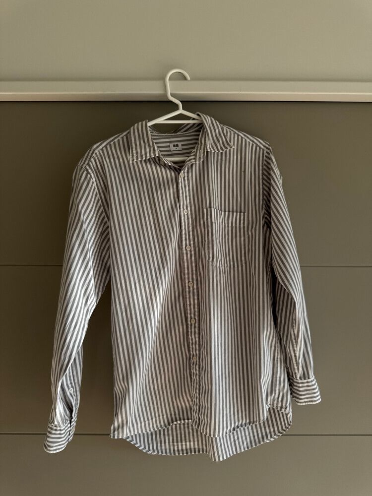 Uniqlo Grey White Striped Shirt