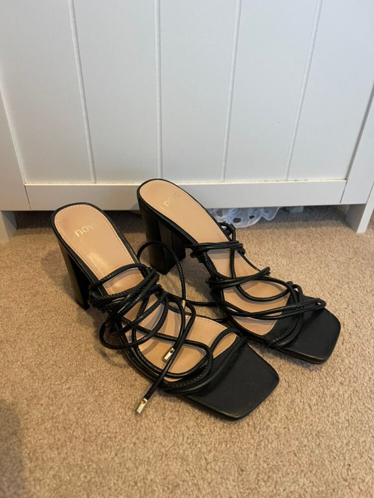 Novo Strappy Heels Size 7