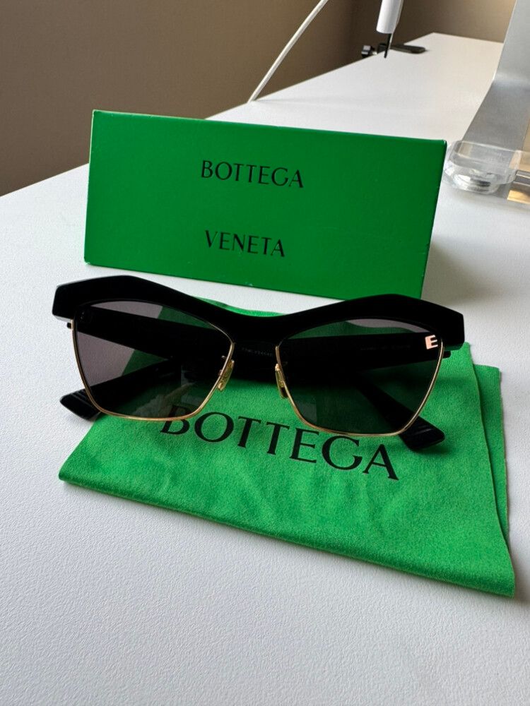 Bottega Veneta Geometric Sunglasses - BV1190S (Excellent Condition)