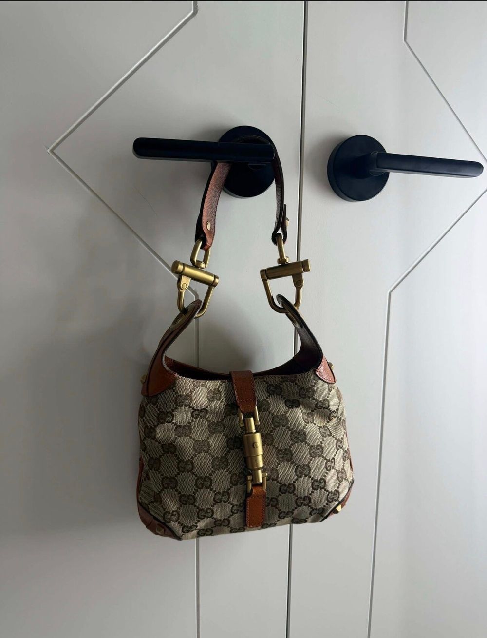 Monogram Piston Lock Jackie Hobo