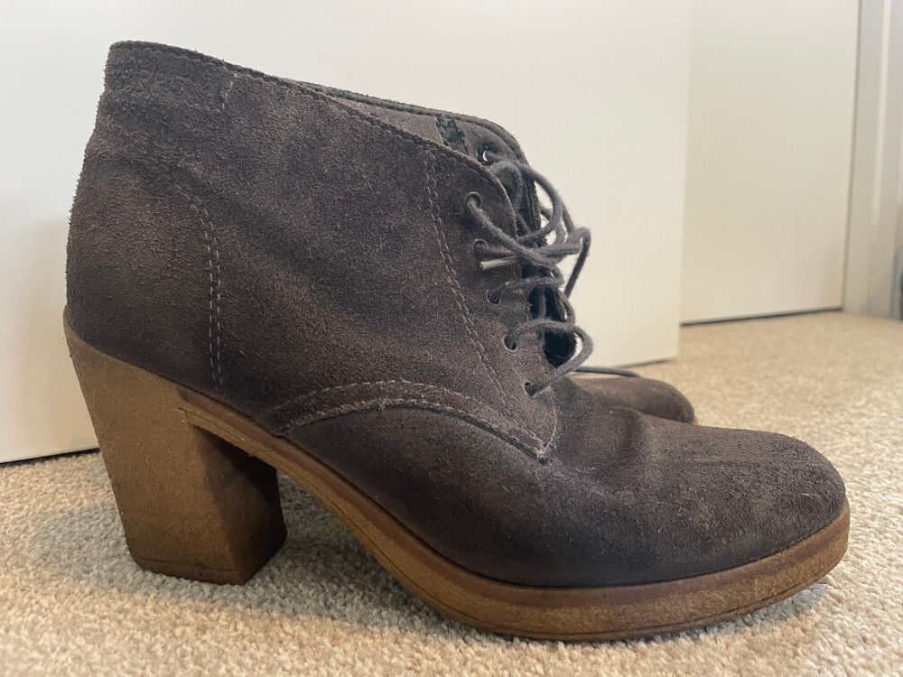 ESPRIT Grey Suede Ankle Boot with Rubber Soles