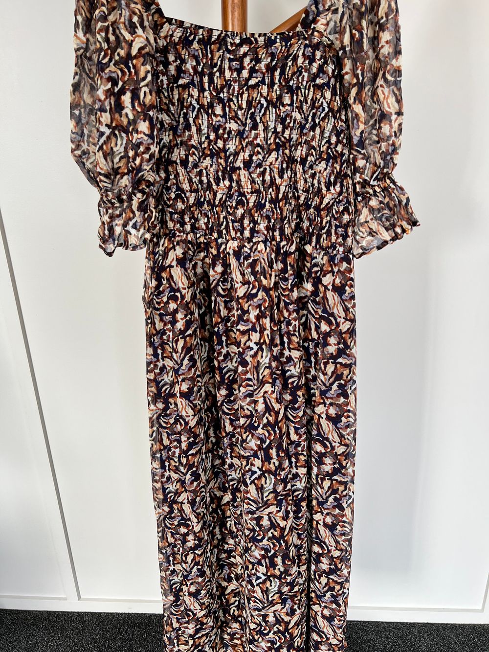 MAX Brown Floral Midi Dress