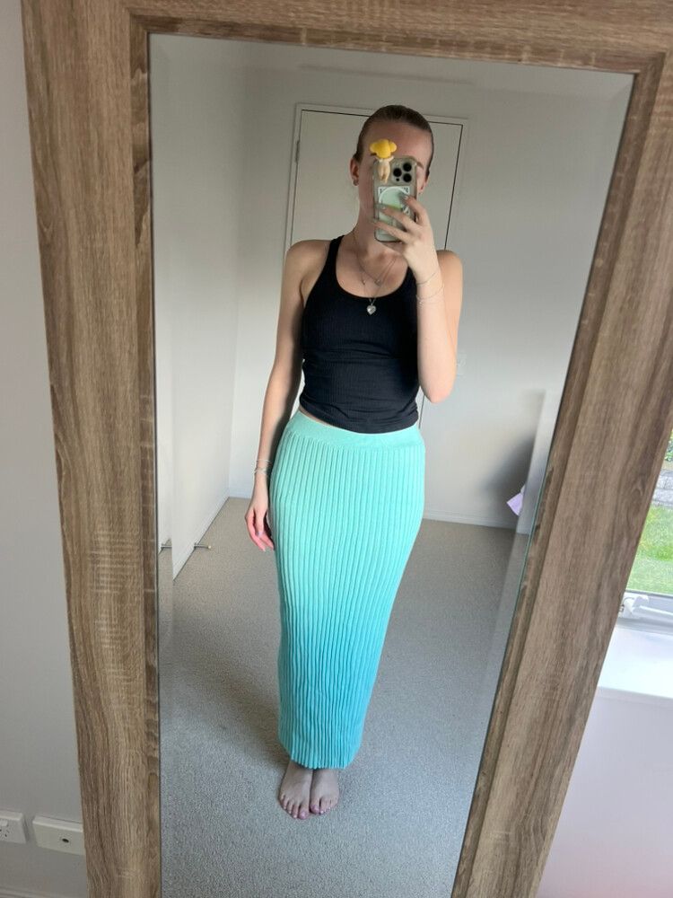 Ribbed Maxi Skirt