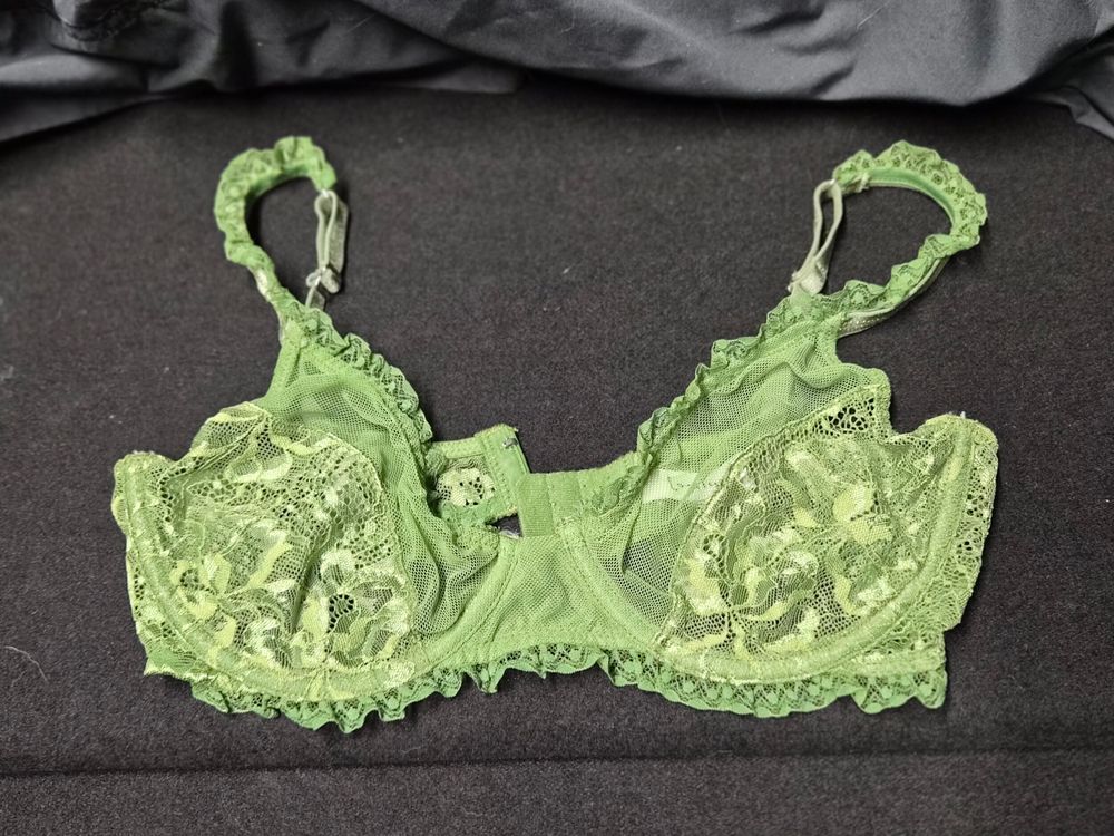 Lonely Green Lace Bra 10d