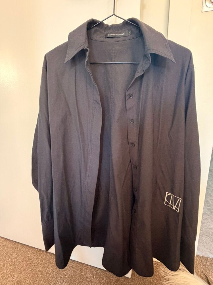 Camilla and Marc Black Shirt Size 6