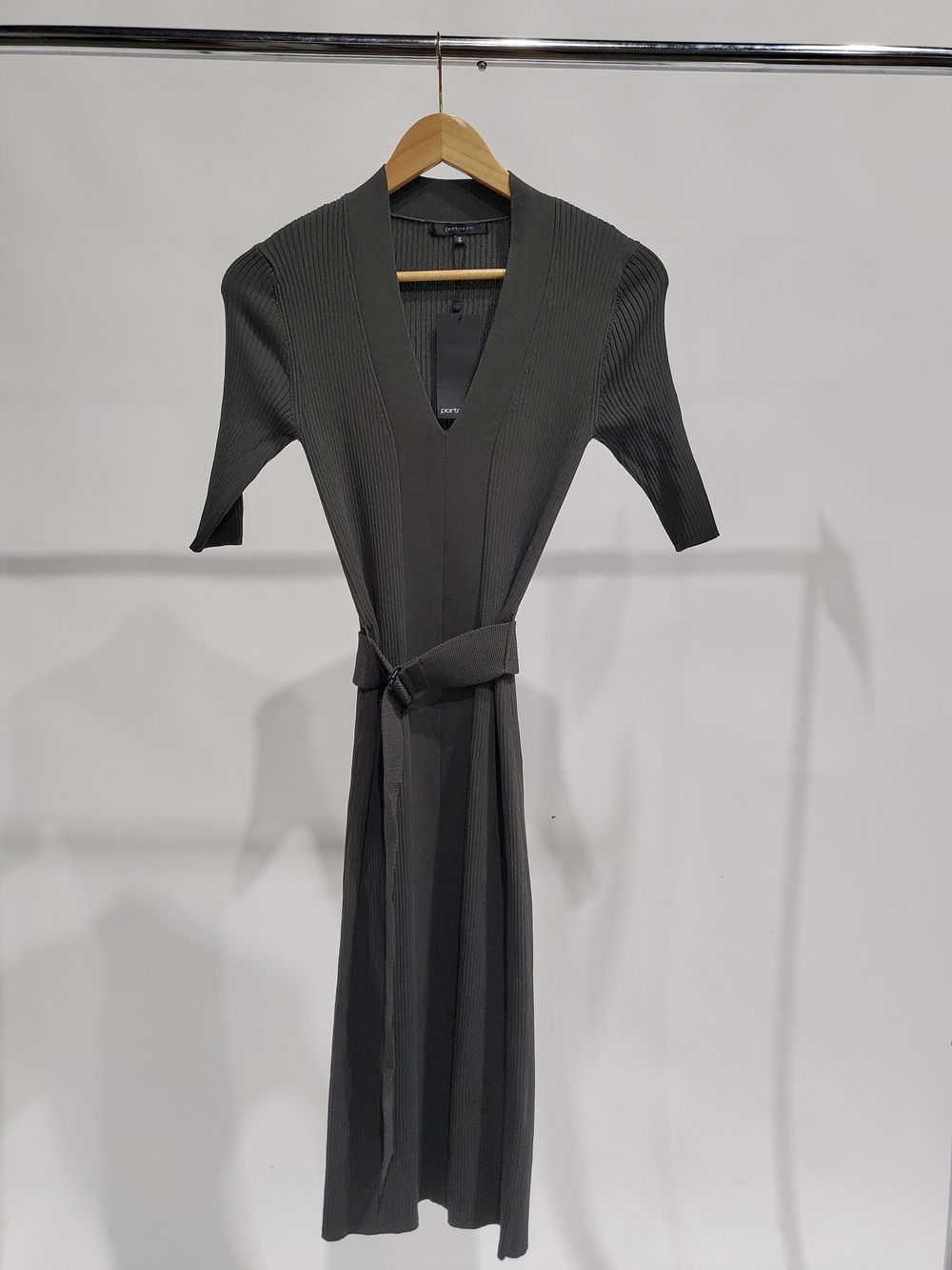 Portmans - Portmans Knit Dress on Designer Wardrobe Portmans - Portmans Knit Dress on Designer Wardrobe
