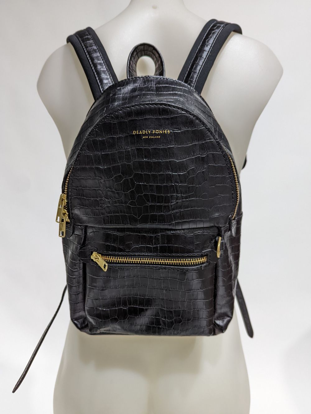 lululemon backpack for travel Lululemon Travelling Yogini Rucksack - Black