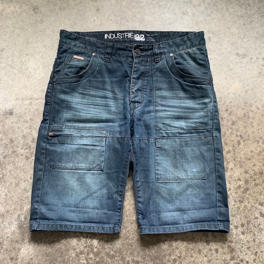 Y2K Industrie Denim Shorts / Jorts